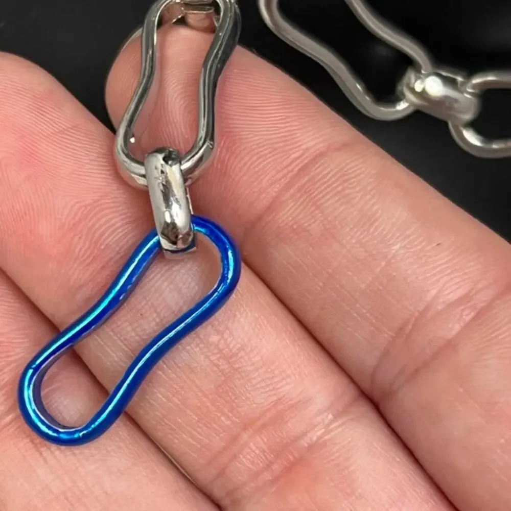 Ballet silver and blue metal link necklace